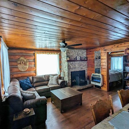 Cozy Cub Log Cabin - Year Round Tranquil Beauty Пайнтоп-Лейксайд Екстериор снимка